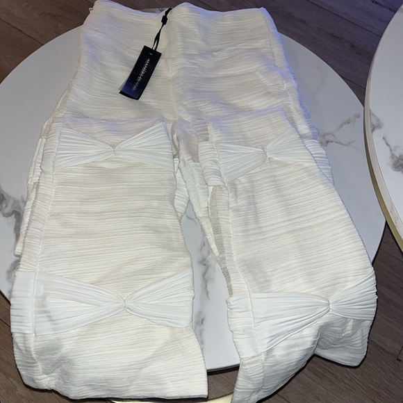 BRAND NEW MANIERE DE VOIR SHIRRED MESH OVERLAY SET - Picture 5 of 8